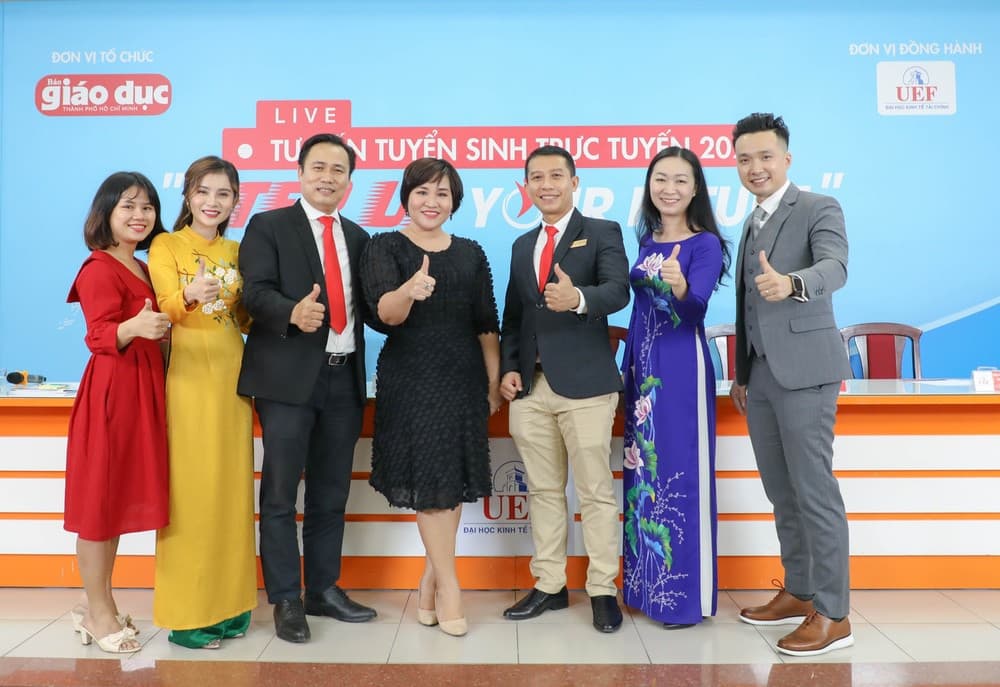 Photos of Sang Le Tech - Livestream 1